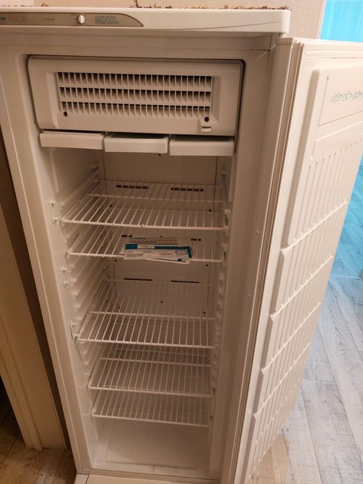 Морозильная камера. Стинол.