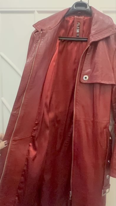 Кожаный плащ женский