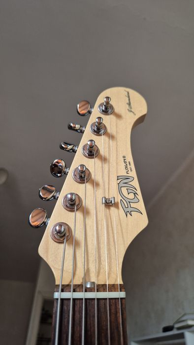 Японская электрогитара FGN