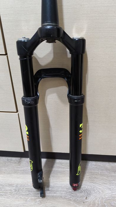 Furca Fox float 32 Performance 100 mm