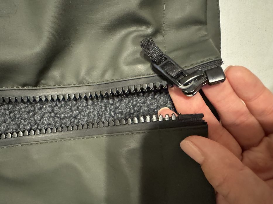 Куртка Zara на мальчика 140см