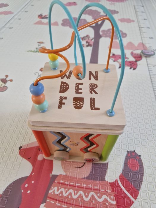 Дървен дидактически куб Moni Toys