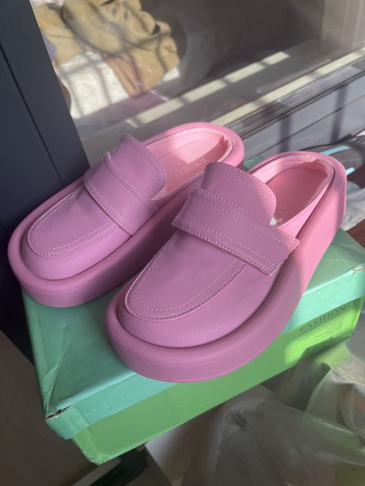 Продам летнюю обувь