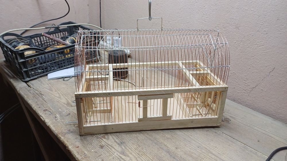 Продаётся клетка для шеглов