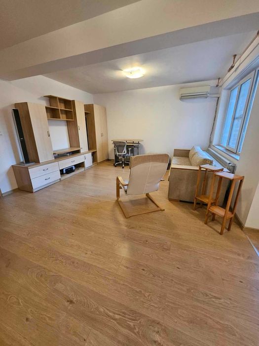 Продава се Двустаен апартамент в Русе, Възраждане - 80 кв.м за 1600 €/кв.м - Снимка #4