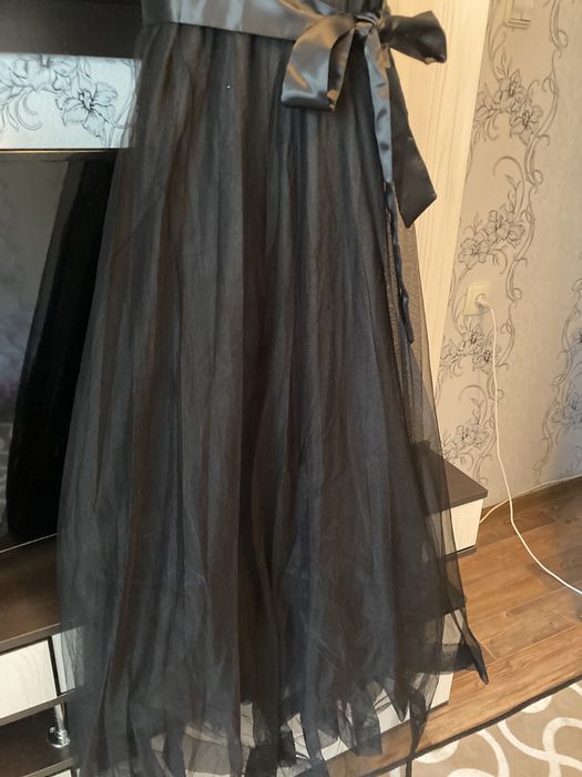 Вечернее чёрное платье