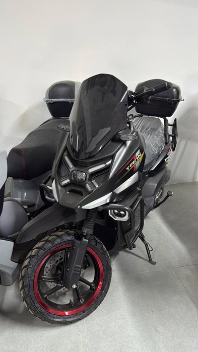 Скутер Танк Икс 150 куб