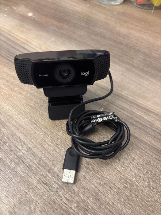 Продам камеру logitech c 922