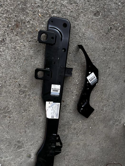 Suport radiatoare renault kadjar.cod:625302974.r.