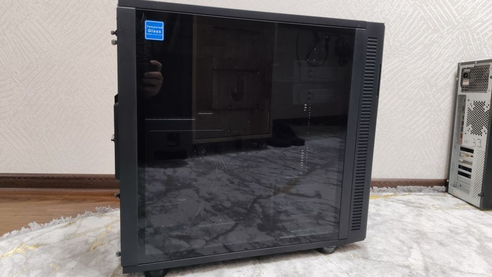 Thermaltake Suppressor F51 Tempered Glass Edition