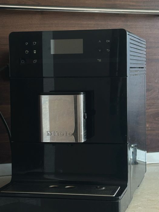 Кафеавтомат Miele CM 5310