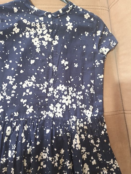 юношеска на Burberry
