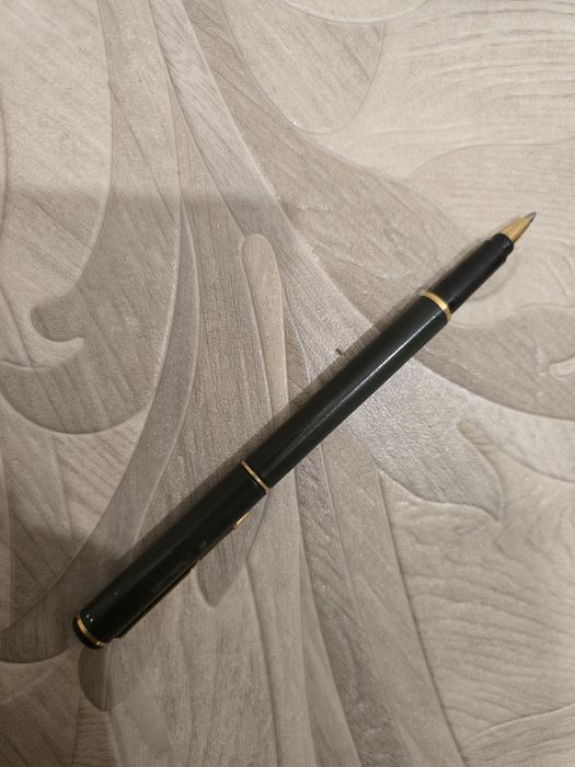 Ручка Parker Rialto Golden