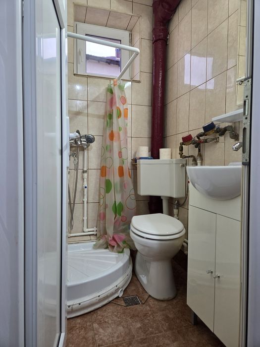 Garsoniera de vânzare