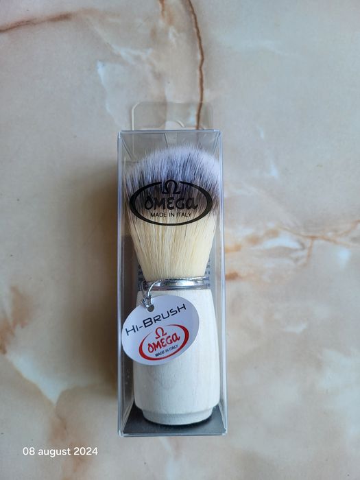 Pamatuf barbierit Omega nou