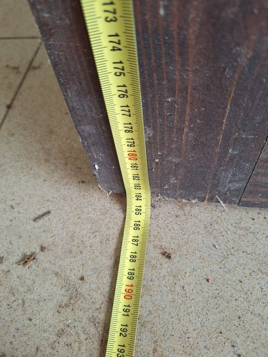 Голям стар дървен сандък