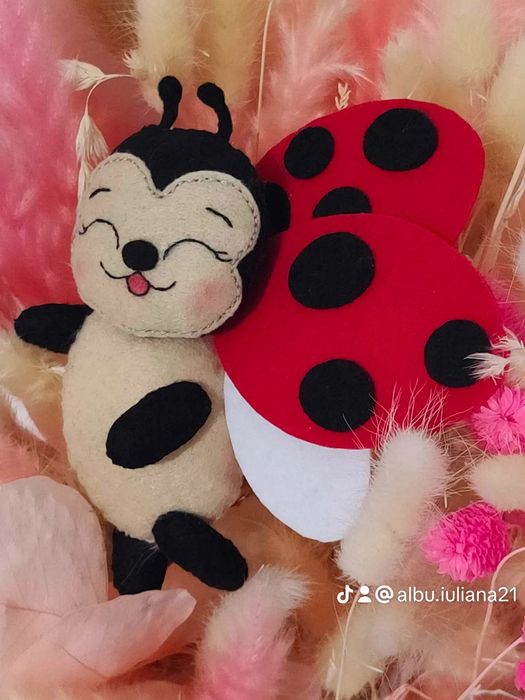 Figurine fetru pentru lumanari botez