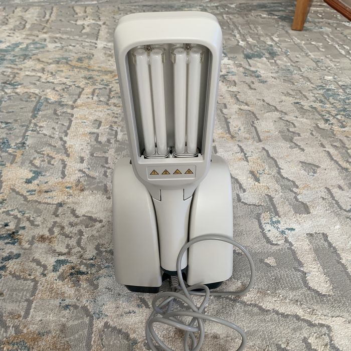 Облучатель ультрафиолетовый для фототерапии (KN-4006)