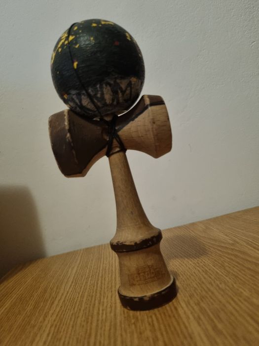 Kendama.        .