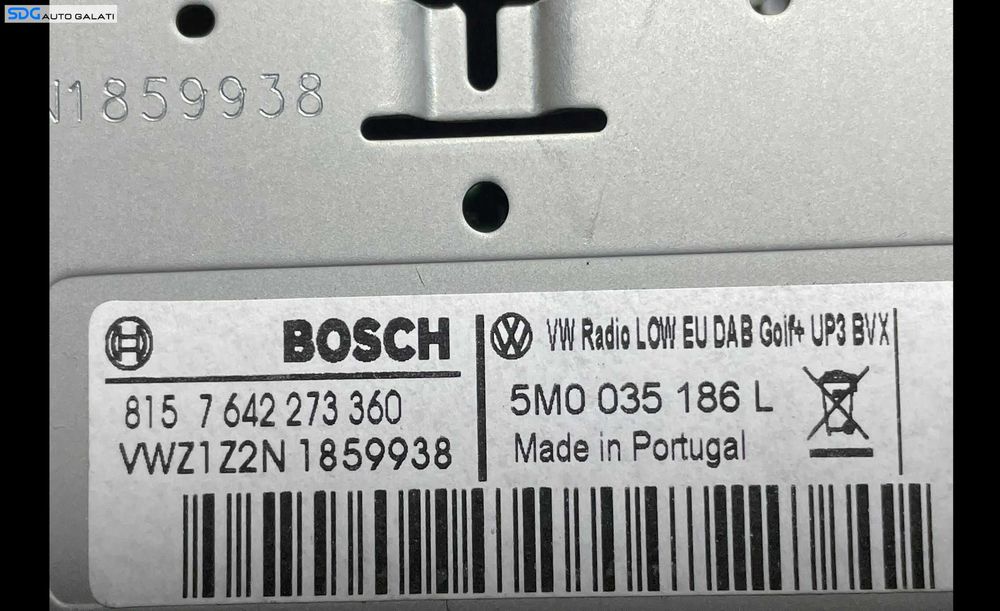 Unitate Radio CD Player RCD 310 Volkswagen Caddy 2010 - 2015 Cod 5M0035186L [L3083]