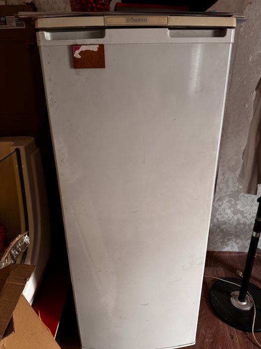 Продается холодильник б/у бюриса