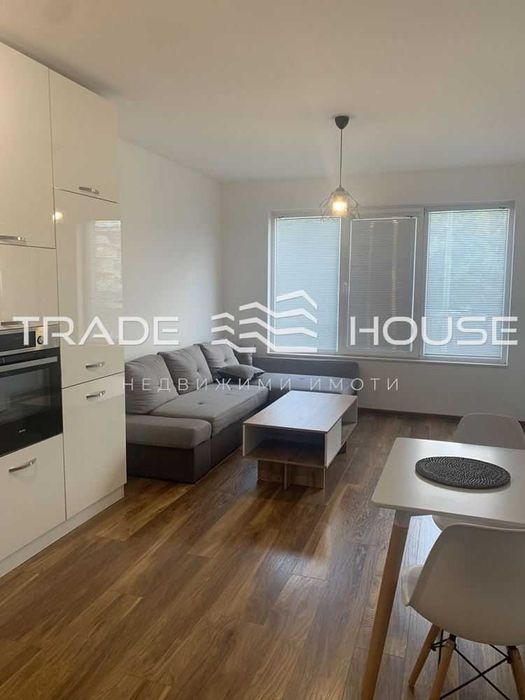 Дава се под наем Тристаен апартамент в Пловдив, Южен - 89 кв.м за 475 € - Снимка #1