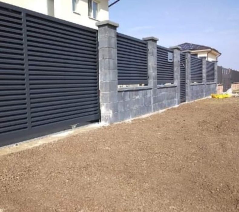 Garduri si porti stil jaluzele sipca metalică