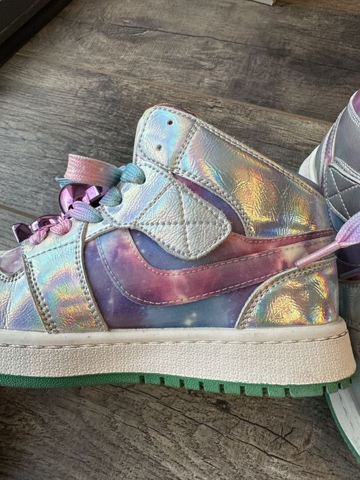 Детские кроссовки