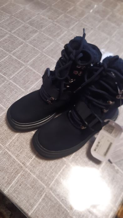 Продам сапожки для девочек.