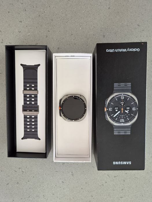 Samsung Galaxy Watch Ultra ALBASTRU Marin – nou, în stare impecabilă