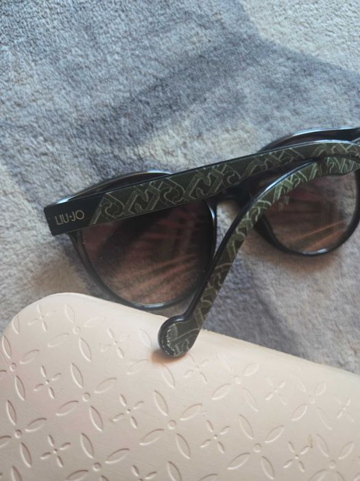 Оригинални слънчеви очила LiuJo