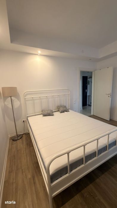2 camere,bucătărie separată, vedere la piscină, parcare, în Cosmopolis