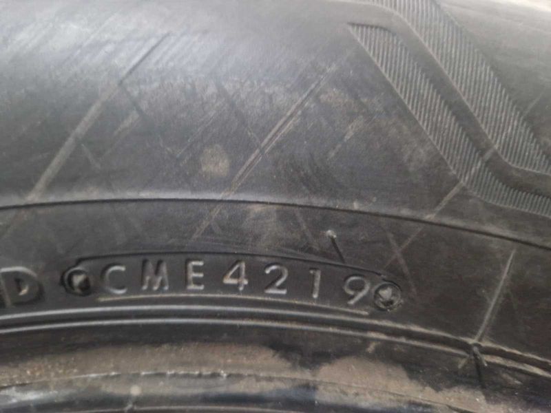 4 Bridgestone R18 225/60
летни гуми
DOT4219