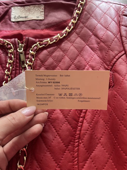 Кожено яке със синджири. Цвят бордо