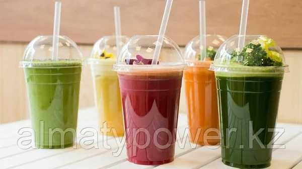 Стакан для коктейля и напитков лимонадов