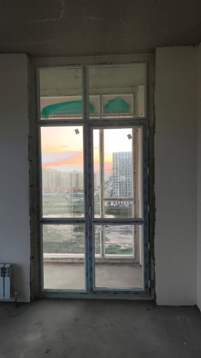 Блок балконной двери с окном