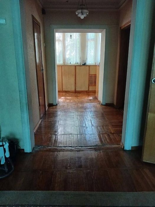 Продаётся Бобура 2в3/2/4 с мебелью техникой ремонт средний !!!