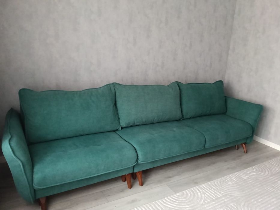 Продам диван. Размер 3.40 х 1.10