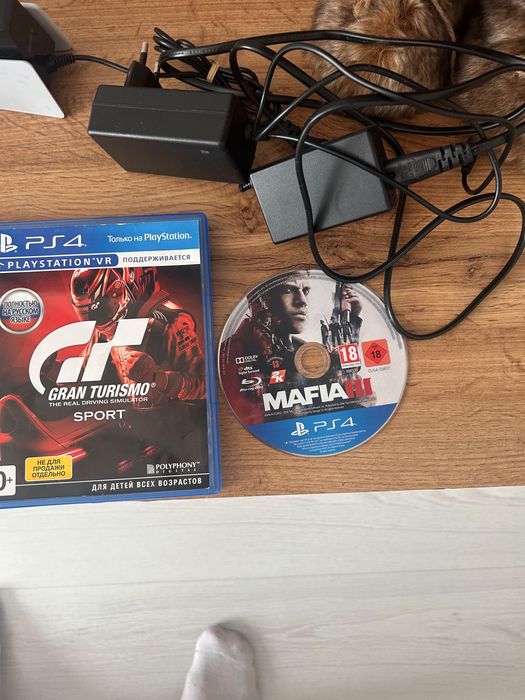 Плэйстейшен PS 5 с дисководом + 2 геймпада