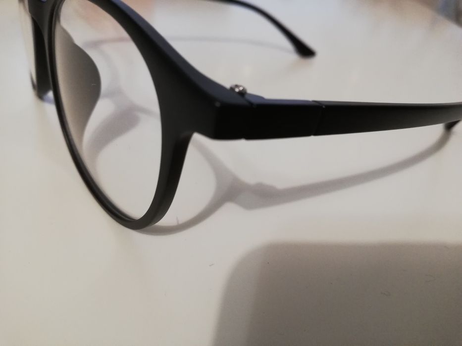 Ochelari cu clip-on. Atât de vedere cât și de soare