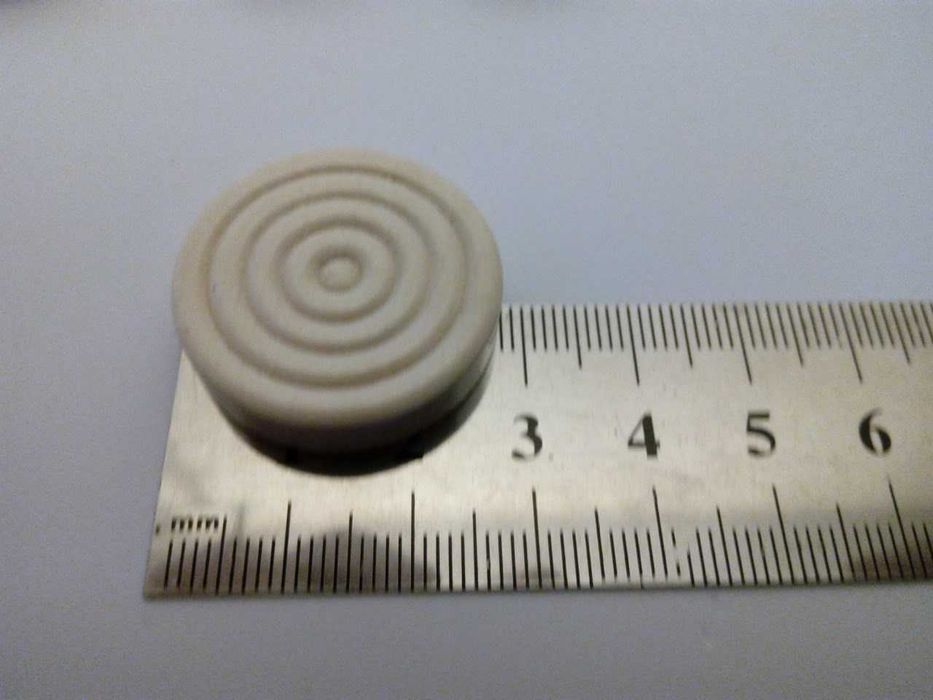 фишки деревянные для  нард +4 зарика