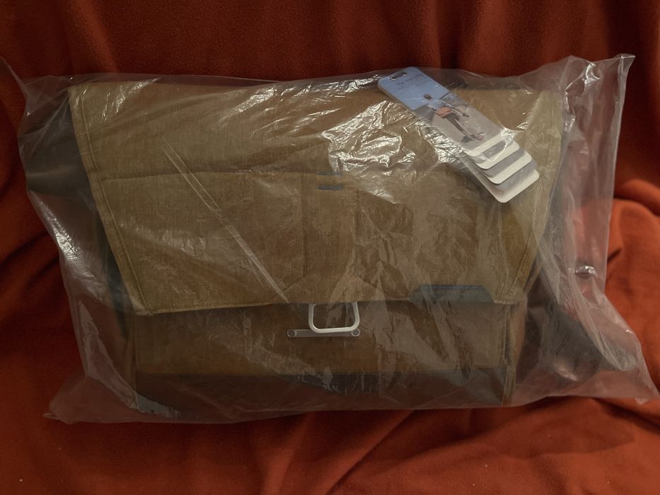 Geanta fotoechipament/laptop Peak Design Everyday Messenger BROWN