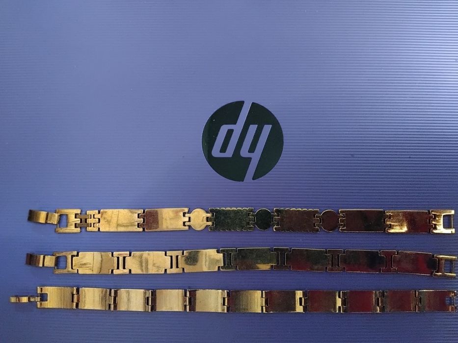 Позлатени гривни