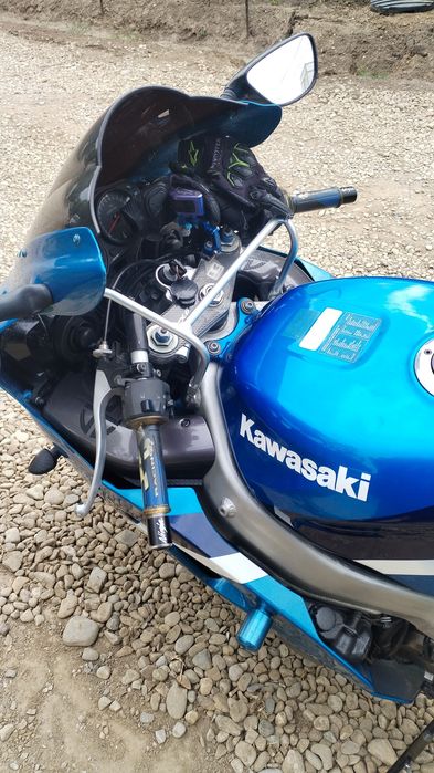 Se vinde Kawasaki  ninja zx600jj