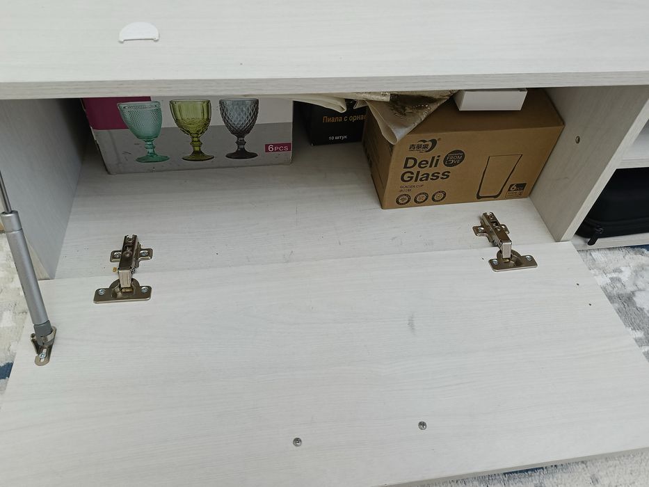 Срочно продам тв зону