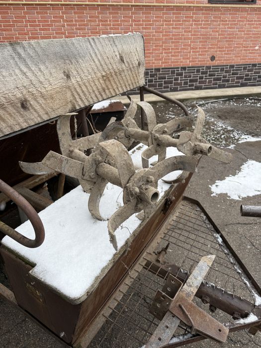 Трактор в отличном состоянии, весь на ходу