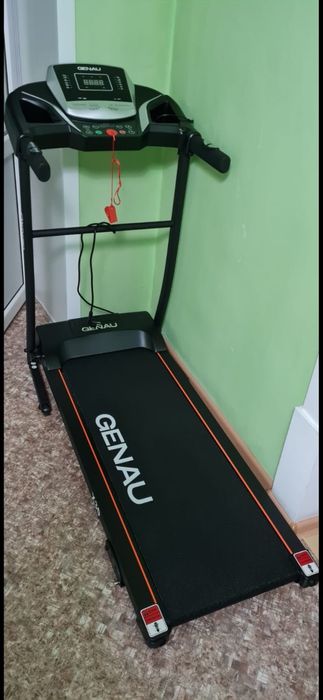 Срочно продам беговую дорожку