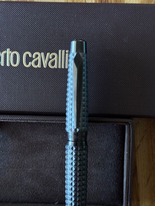 Луксозна химикалка Roberto Cavalli – оригинална, с кутия