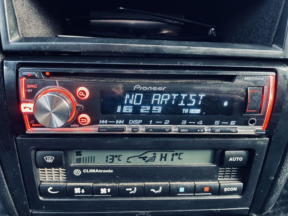 Pioneer deh x5700bt bluetooth/mp3