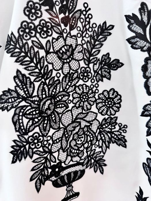 Дамска бяла рокля